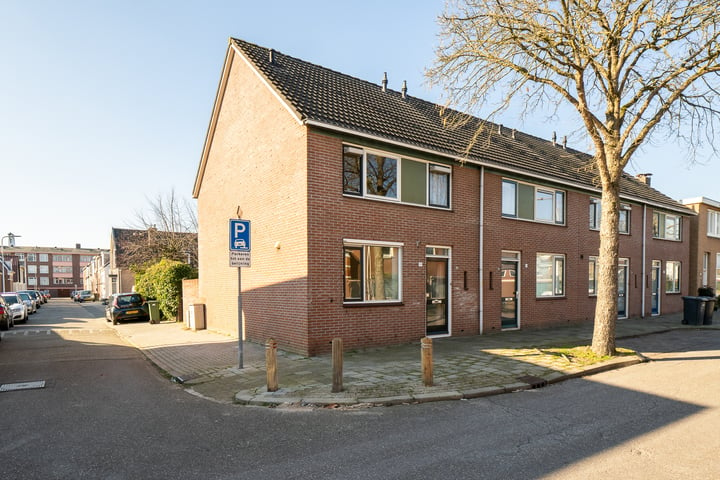 Bornerbroeksestraat 231 in Almelo