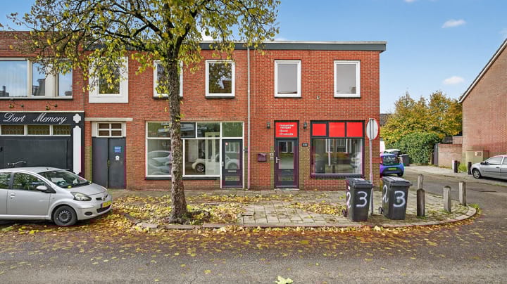 Bornerbroeksestraat 235 in Almelo