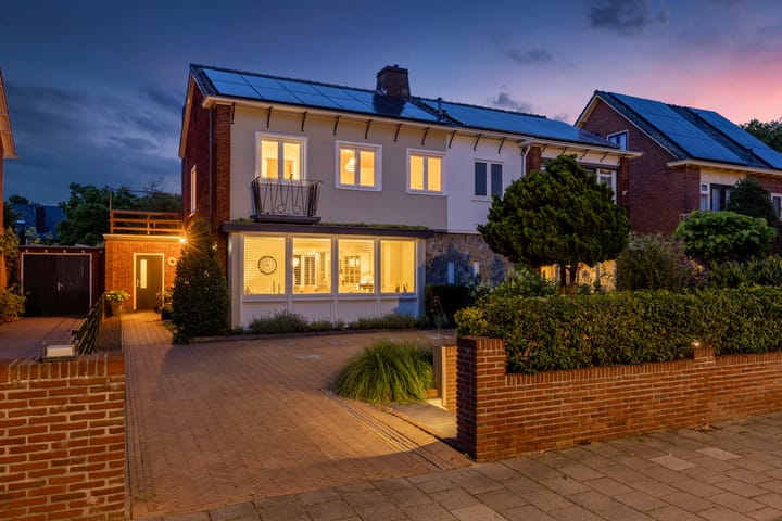 Bornsestraat 110 in Hengelo photo