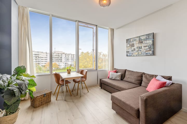 Bos en Lommerplantsoen 15D in Amsterdam