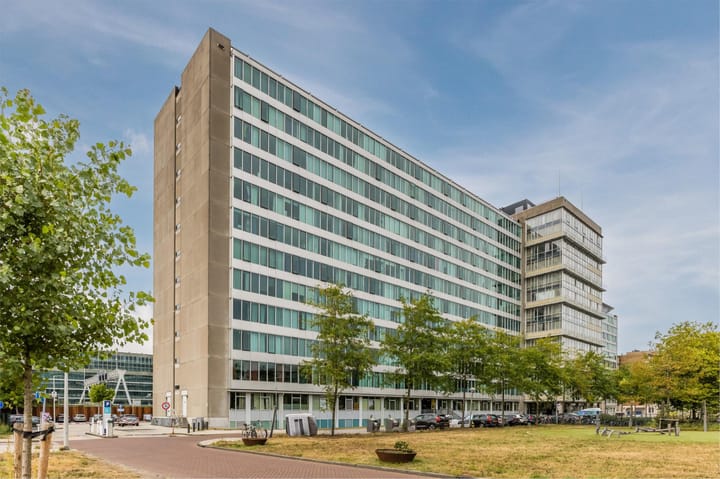 Bos en Lommerplantsoen 73F in Amsterdam