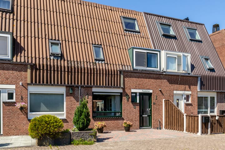 Photo of property Bosgouw 93, Almere