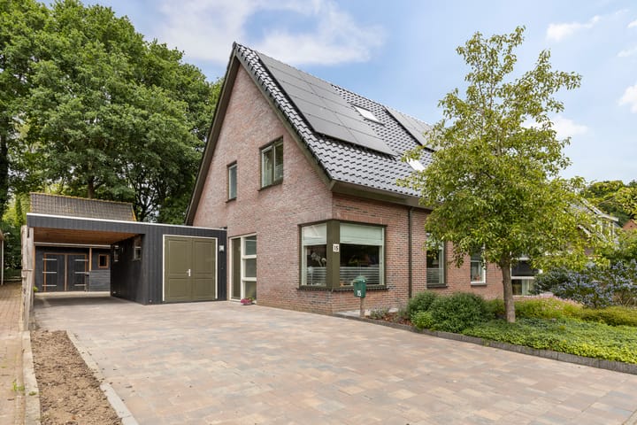 Boskamp 15 in Vries