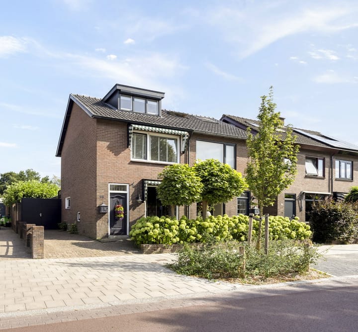 Boslaan 25 in Veenendaal foto