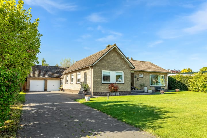 Photo of property Bosschendijk 90, Oudenbosch