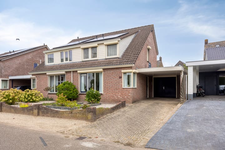 Photo of property Bosseestraat 29, Beneden-Leeuwen