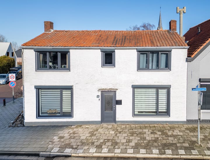 Bossestraat 100 in Vogelwaarde foto