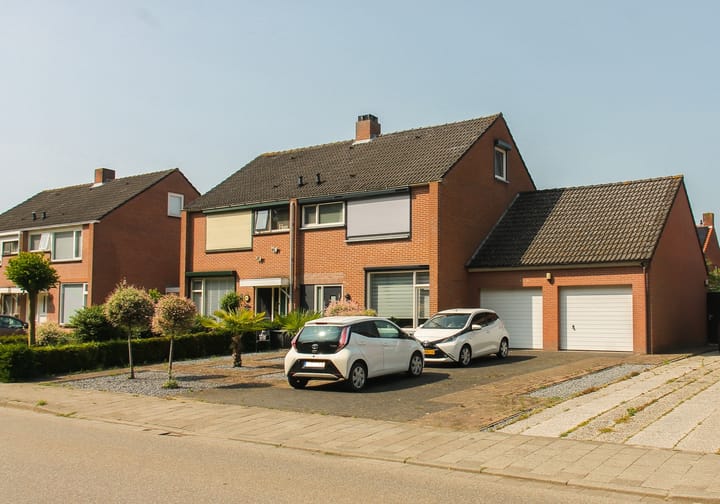 Bossestraat 36 in Vogelwaarde foto