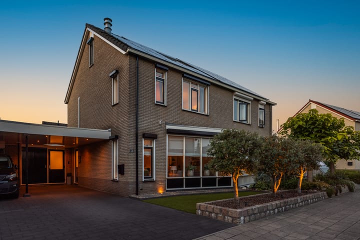 Boterbloem 16 in Haaksbergen