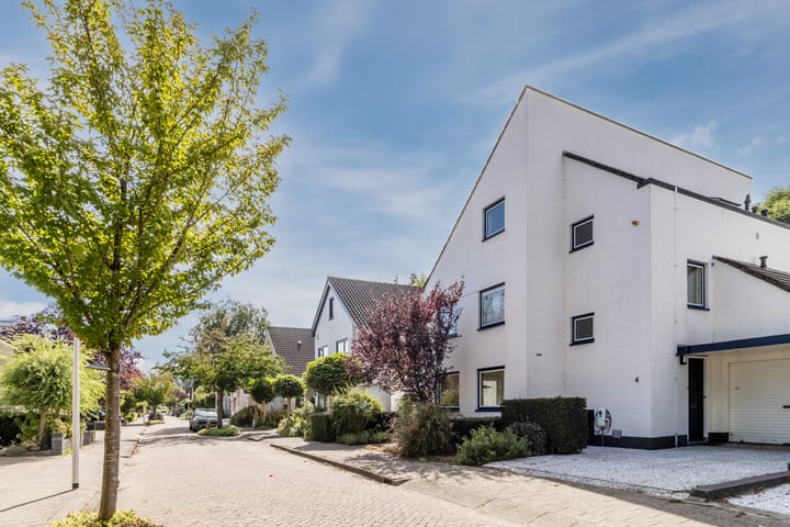 Boterbloemlaan 4 in Zoeterwoude