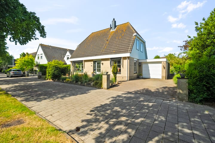 Photo of property Boterzwin 2208, Julianadorp