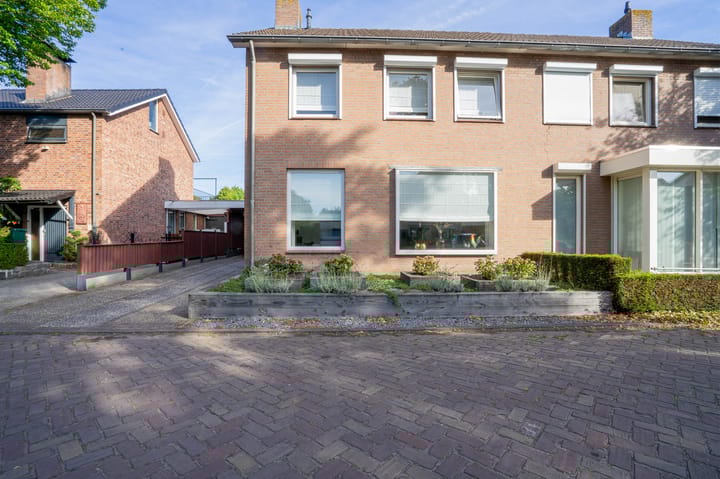 Bottelroosstraat 6 in Bakel