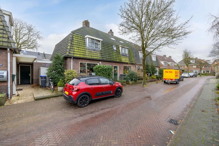 Botterstraat 24 in Huizen