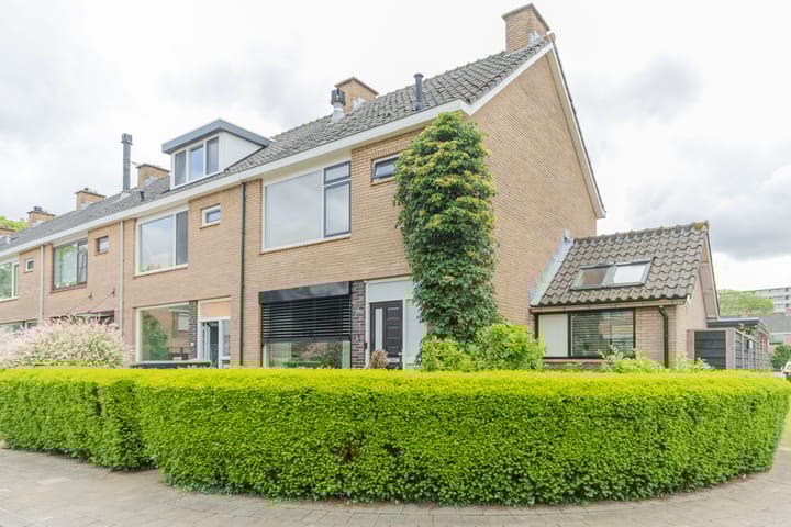 Photo of property Boutensstraat 15, Ridderkerk