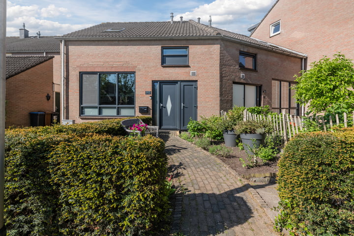Boutenswende 20 in Hillegom