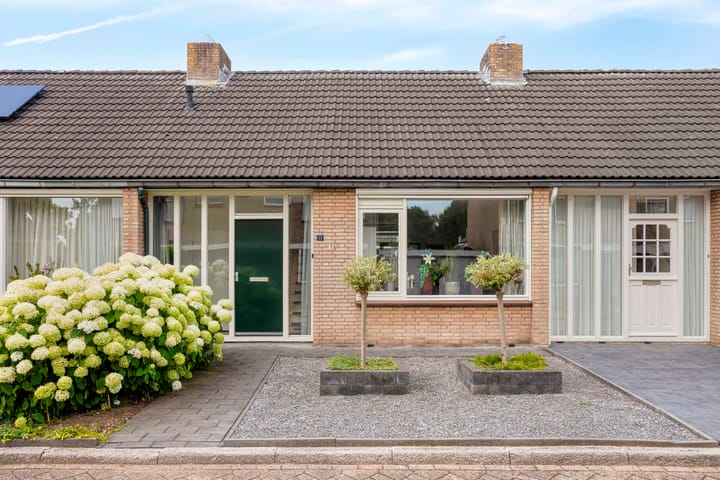 Braamkamp 11 in Heerde