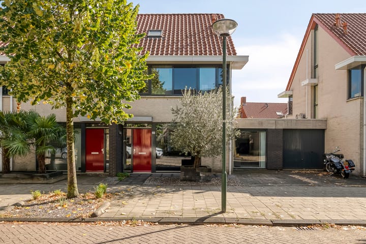 Brabantlaan 27 in Riel