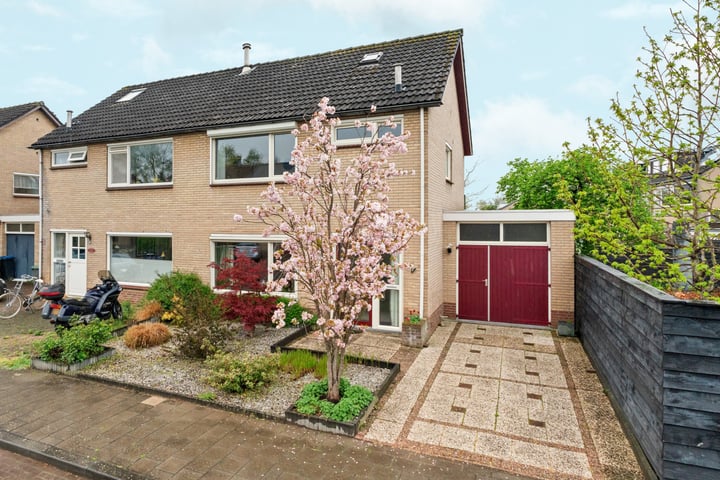 Photo of property Brahmsstraat 2, Zevenaar