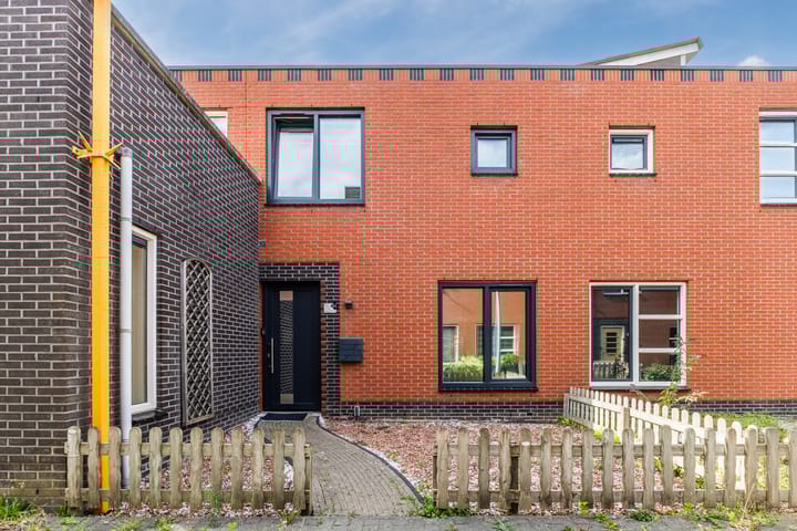 Photo of property Bramerveld 61, Nieuw-Vennep