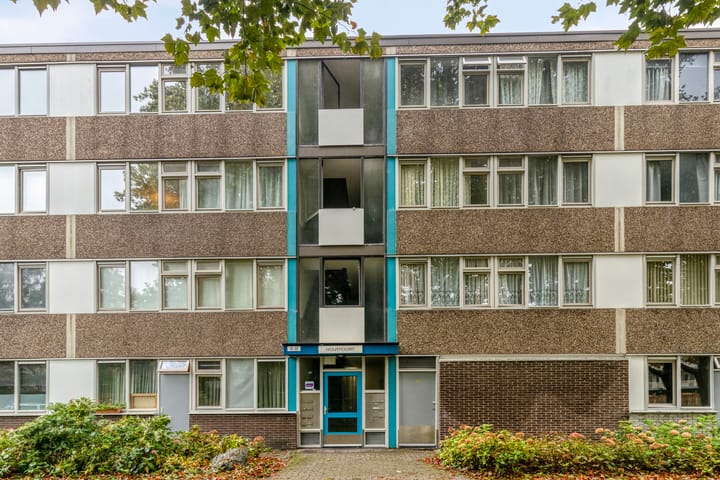 Bramzeilhof 30 in Amsterdam foto