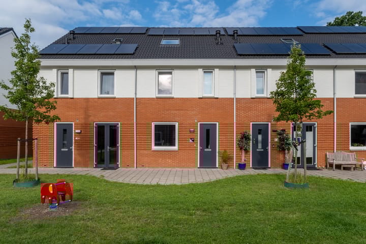 Brandemeer 29f in Leeuwarden photo