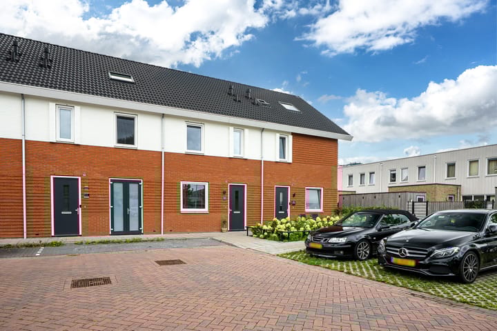 Photo of property Brandemeer 33h, Leeuwarden