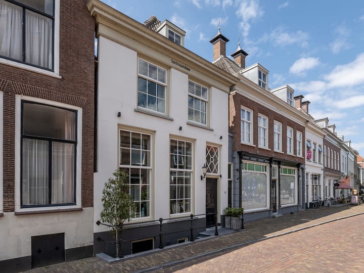 Brandestraat 30 in Geertruidenberg