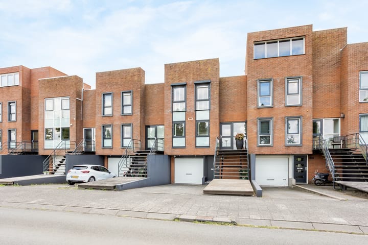 Brandingdijk 98 in Rotterdam
