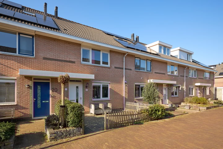 Photo of property Braziliëstraat 18, Alphen aan den Rijn