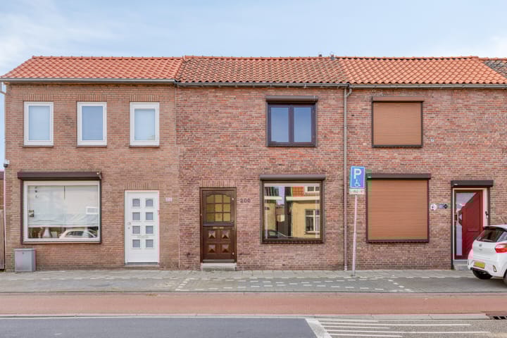 Bredaseweg 200 in Roosendaal