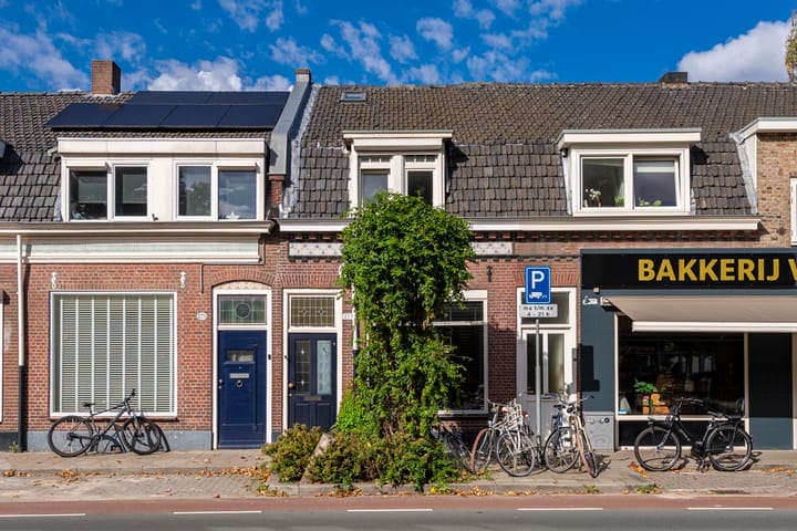 Bredaseweg 273 in Tilburg Foto