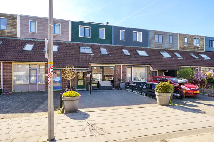 Bredaweg 58 in Almere