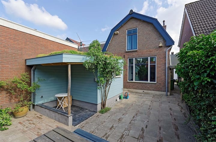 Bredenhofdwarsstraat 2 in Zaandijk