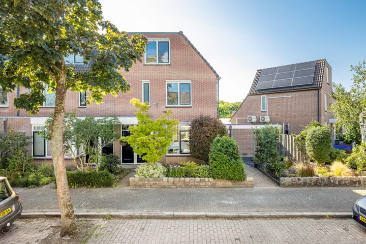 Brederode 15 in Huizen
