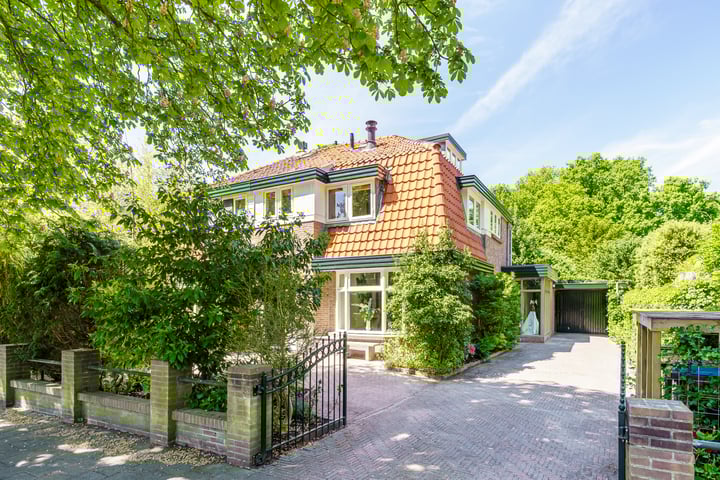 Brederoodseweg 63 in Santpoort-Zuid