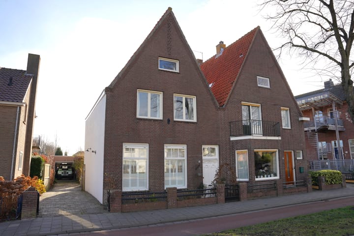 Photo of property Bredestraat 34, Oostburg