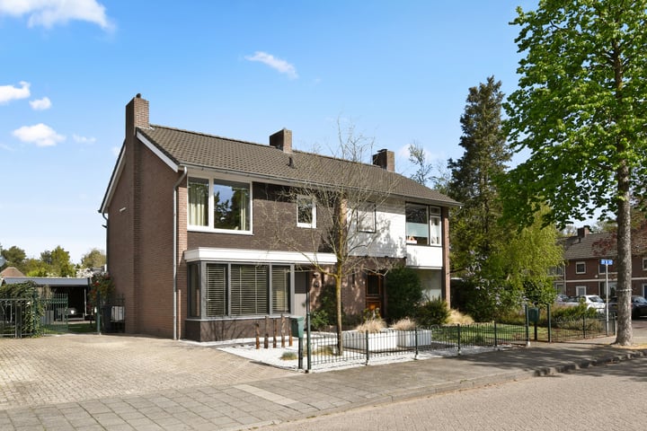 Breeakkerstraat 43 in Son en Breugel