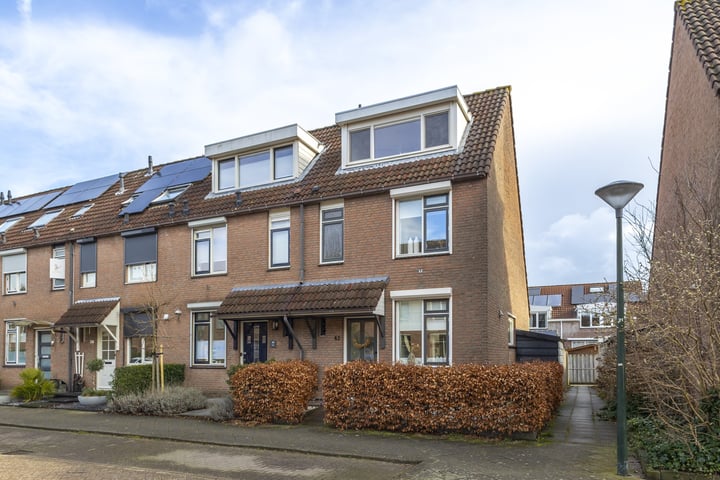 Breedewaij 42 in Hardinxveld-Giessendam