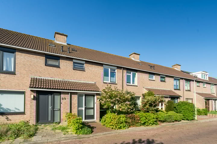 Breedweerlaan 91 in Heemskerk