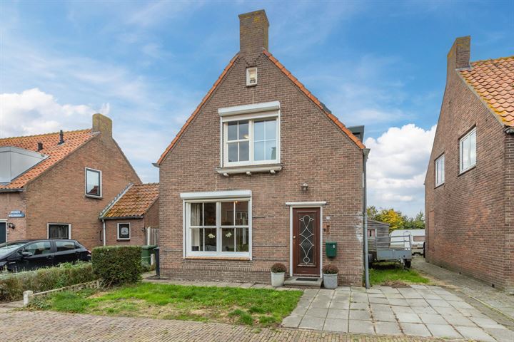 Breestraat 16 in Ellewoutsdijk