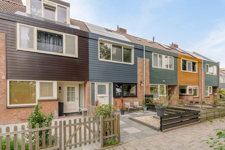 Photo of property Bremlaan 47, Heerhugowaard