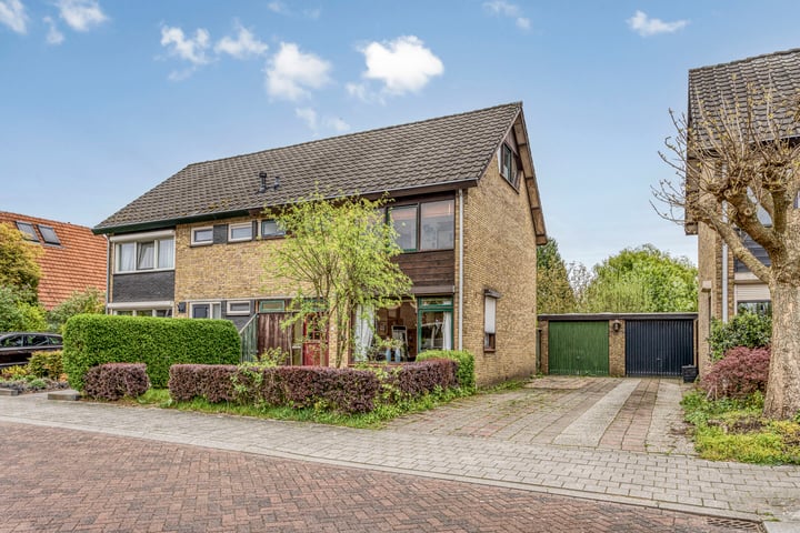 Bremstraat 15 in Neede