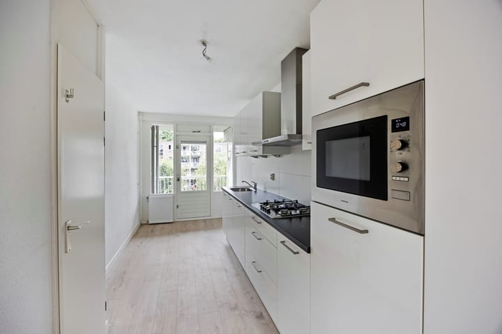 Photo of property Brentanostraat 136, Amsterdam