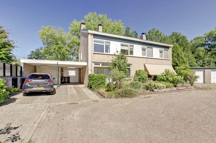 Bretelerhorst 5 in Enschede photo