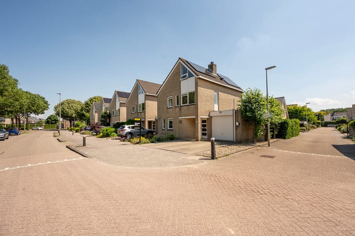 Brigantijn 9 in Alphen aan den Rijn