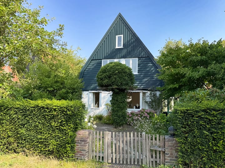 Broekbeeklaan 4 in Bergen (NH)