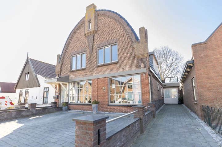 Photo of property Broekerhavenweg 192, Bovenkarspel