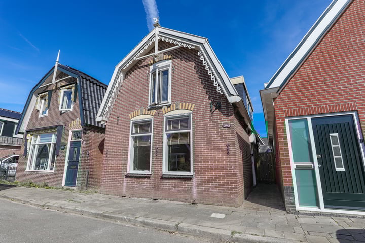 Photo of property Broekerhavenweg 243, Bovenkarspel