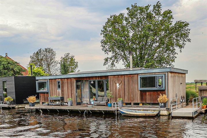 Broekermeerdijk 24-WS in Broek in Waterland