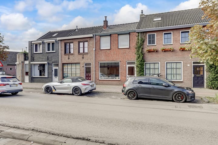 Broekhovenseweg 101 dans Tilburg photo